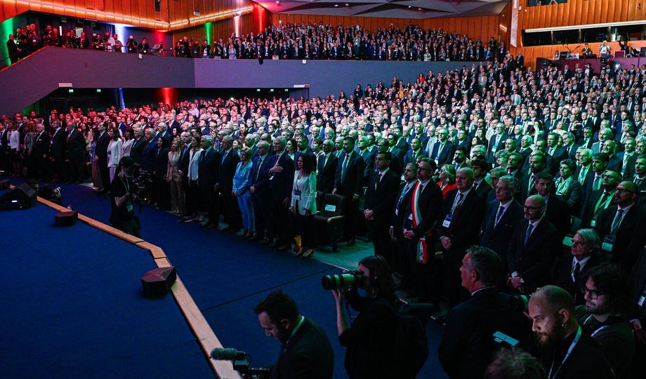 2025-05_Confindustria_-_Assemblea_.2e16d0ba.fill-920x728